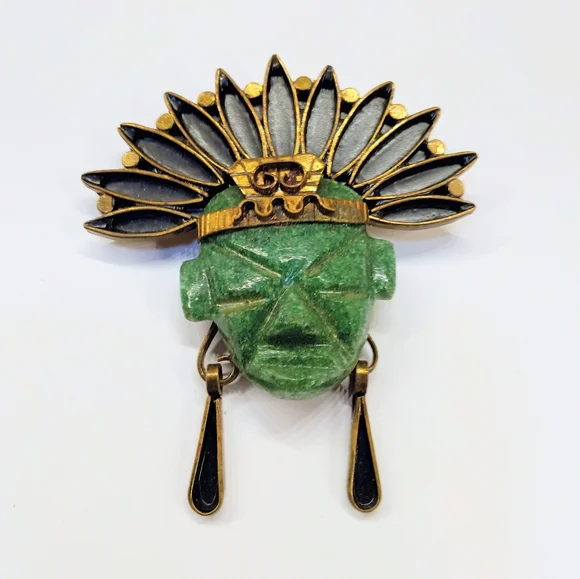 Vintage Mexican Brass Carved Green Stone Figural Mayan Face Brooch Pendant - Picture 1 of 4